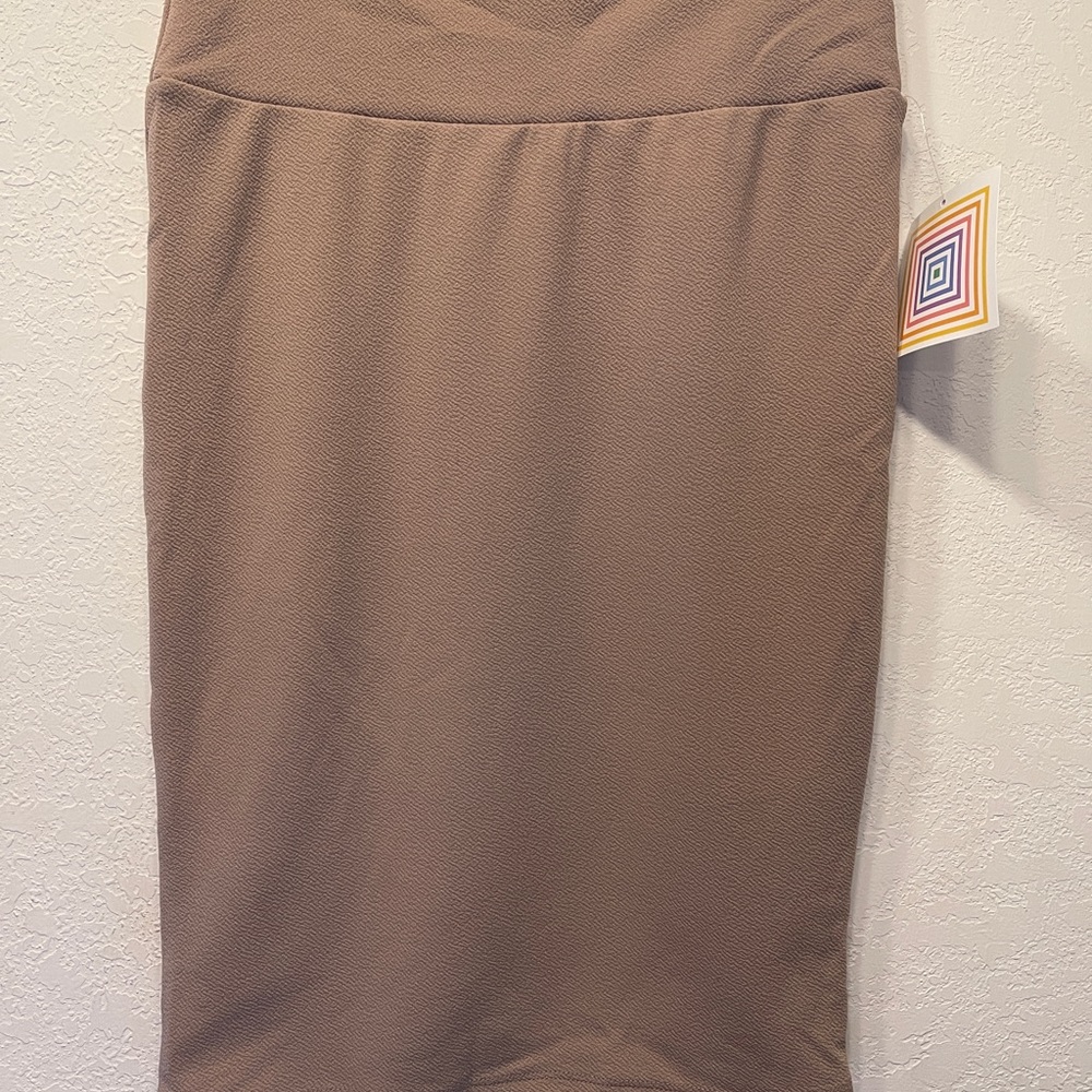 NWT Lularoe tan Cassie